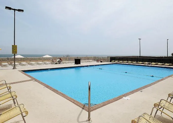 Golden Sands Iii Apartment