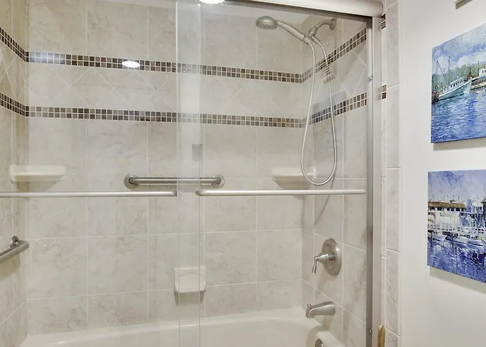 Golden Sands Iii Apartment