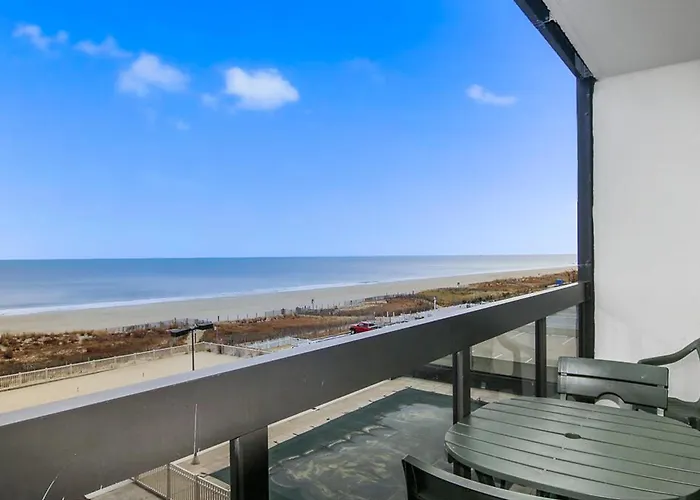 Golden Sands Iii Apartment